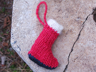 Christmas_santa_boot_ornament_pattern_small2