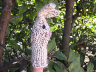 Finger_puppet_small2