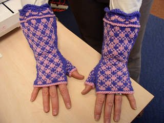 Spring_plaid_mitts_on_deb_small2