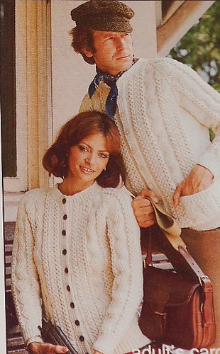 Patons_411_adult_cardigan_medium