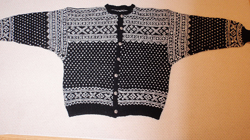 Knitting_001_medium