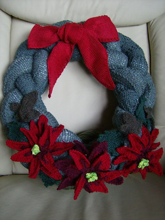 Wreath_poins_small2