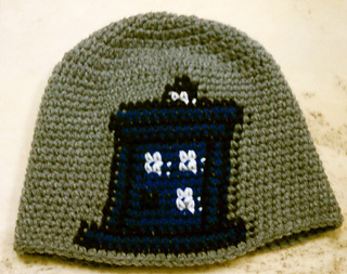 Tardis_beanie_2_small2