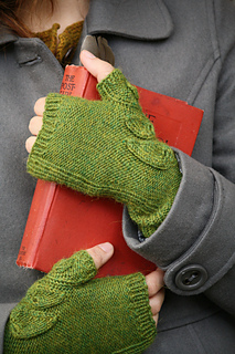 Leafy_mitts2_small2