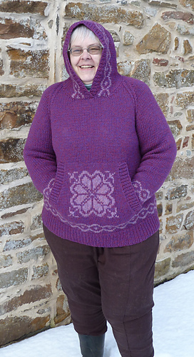 05_j_s_chunky_hoodies_medium