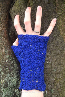 Esther_blue_r_tree_small2