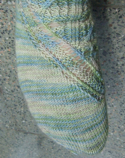 Toe_varieg_floor_bg_small2