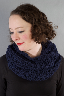 Double_navy_close_small2