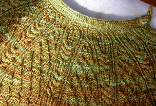 Llneckclose_up_small2