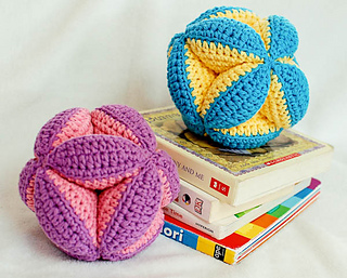 Crochet_clutch_ball_pattern__3_of_5__small2