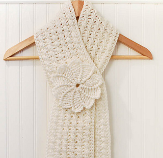 Keyhole_scarf__1_of_1__small2