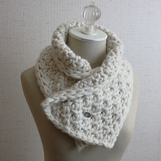 Snow_neckwarmer_3a_small2