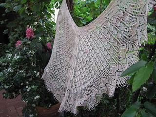 Lisianthus_hanging_small2