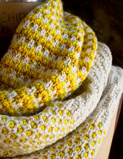 Stitch-block-cowl-600-5_small2