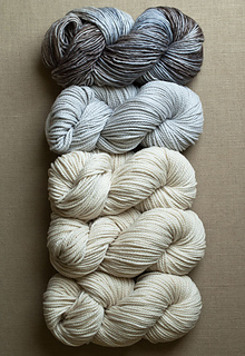 Stitch-block-cowl-gray_small2