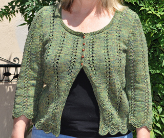 Green_cardi_front_resz_small2