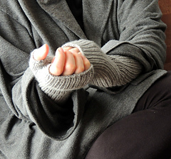 Rilke_s_mitts_small