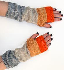 Whit_s_knits_colorblock_hand_warmers_2_small