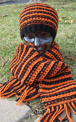 Schoolcolorshatscarf_medium