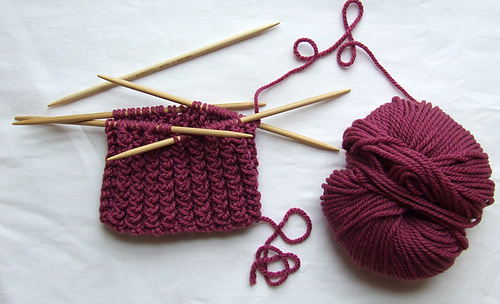 Legwarmer_ribonneedles_medium