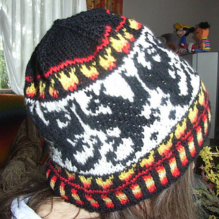 Dragonfight_beanie2_small2