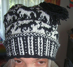 Horse_tail_beanie2_small
