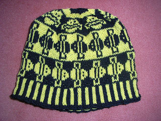 Bee_beanie1_small2