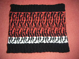 Tiger_stripes_cowl_small2