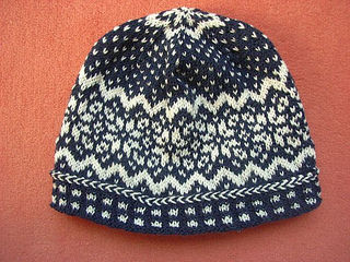 Norwegian_star_beanie3_small2
