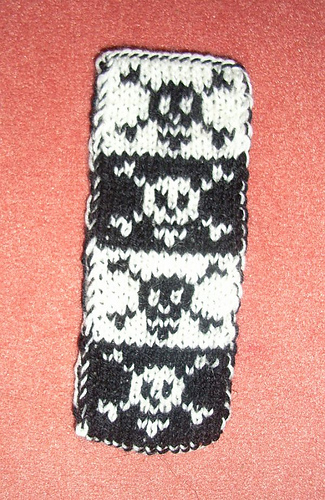 Pirates_bookscarf2_medium