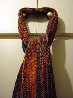 Miss_garters_scarf500_small2