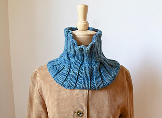 Elizabeth-cowl2_small2