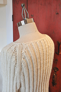 Olympia-pullover-back-detail_small2