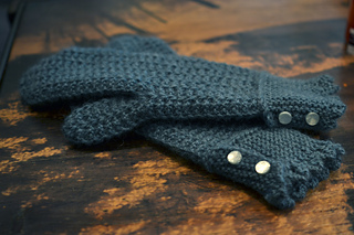 Buttondetail-colourcorrected_small2