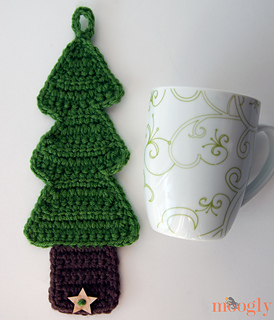 Christmas-cozy-with-mug-sm_small2