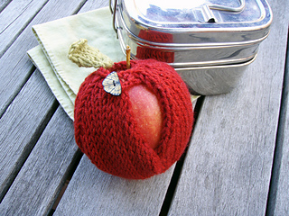Apple_small2