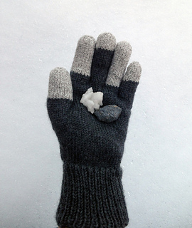 Basalt_glove_with_salt_small2