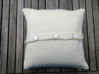Pillow_back_small2