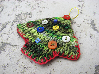 Christmas_tree_ornament_small2