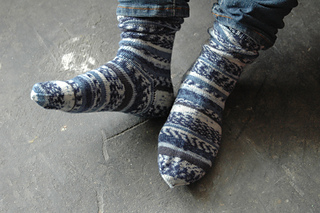 Blue-white-socks_small2