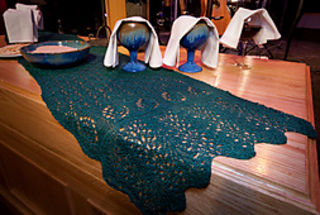 706238345_2009-10-25_communioncloth_0006_small2