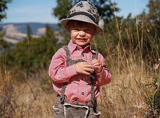Emmitts_lederhosen5_small2