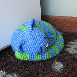 Sleepykittytailtip_small2