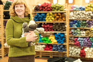 Rhinebeck_sweater-52_small2