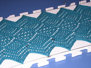Dragon_scarf_c_small2