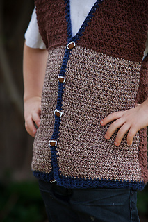 Cotton_textured_vest_7_close_up_small2
