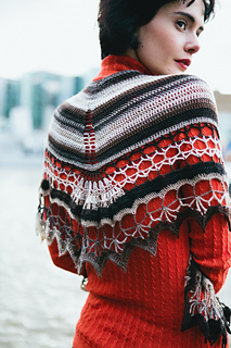 Hendrika_shawl_01_small2