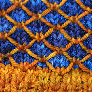Bedding-and-autumn-rq-detail-front_small2