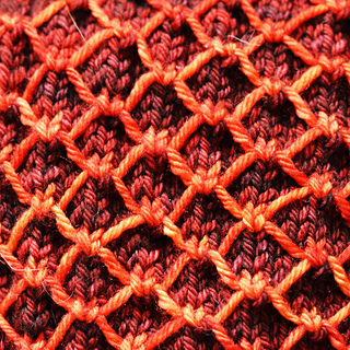 Rq-pullover-swatch-closeup_small2