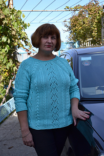 Raglan Sweater with Cables pattern by Rebecca Design Team